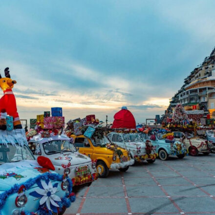 Positano in festa: arrivano le “500 natalizie” per un Natale di magia sulla Spiaggia Grande