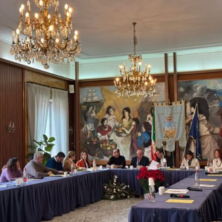 Piano di Sorrento: nuovo parcheggio a rotazione e certezze per 70 famiglie di Via San Massimo