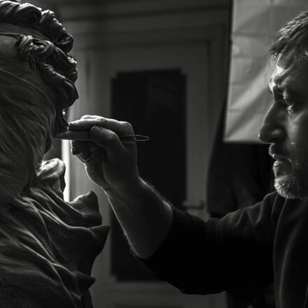 Domenico Sepe presenta “Living Sculpture” alla SyArt Gallery di Sorrento