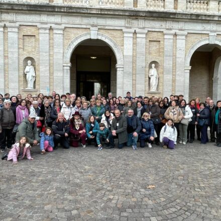 Piano di Sorrento, la Confraternita della Purificazione di Maria Santissima in pellegrinaggio a Roma: una giornata di fede e comunione