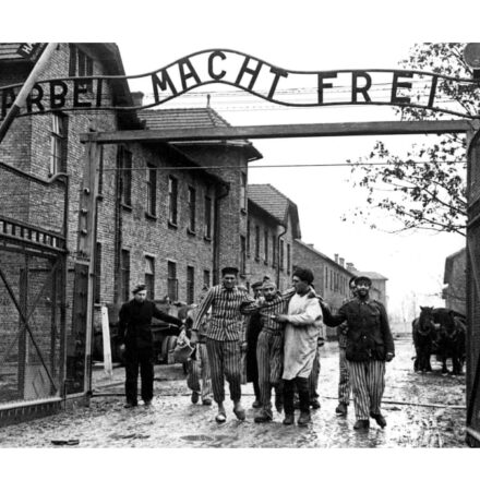 La Shoah e il silenzio che uccide: il senso del 27 gennaio