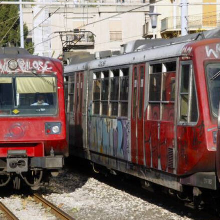 Circumvesuviana, la lettera aperta dei pendolari: “E’ giunto il momento di fare chiarezza”