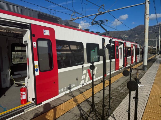 EAV, arriva il quarto treno Stadler e continuano le prove dei treni già a Napoli
