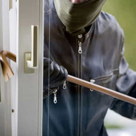 Piano di Sorrento, tentato furto all’alba in un condominio di via Ciampa. Preoccupazione tra i cittadini