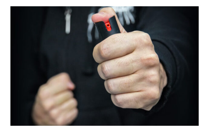 Vico Equense, denunciato un 57enne per aver utilizzato spray al peperoncino durante una lite