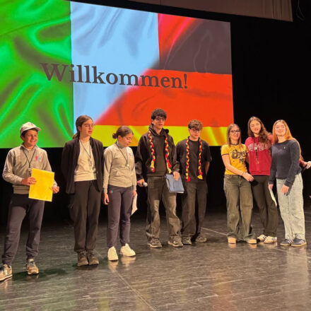 Quando la scuola è emozione: “Super Deutsch” conquista il Teatro Tasso di Sorrento