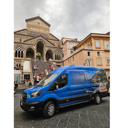 Il servizio di minibus per il centro e le frazioni di Amalfi attivo 7 giorni su 7