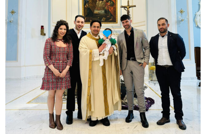 Agerola, la frazione di Pianillo celebra il Battesimo di Lorenzo: emozione e fede nella comunità