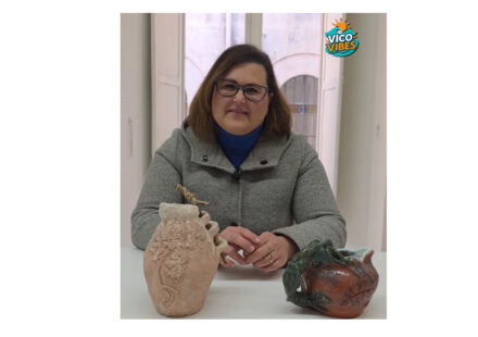 Marialuisa Aiello, la ceramista di Vico Equense che trasforma l’argilla in arte