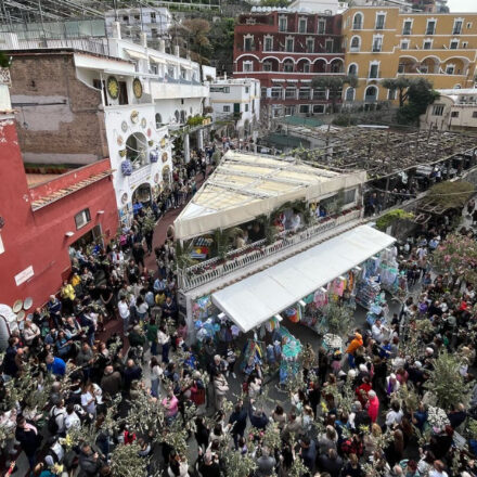 Benedizione delle Palme e Via Crucis a Positano: modifiche alla viabilità