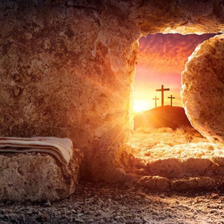 L’invito radicale di don Carmine Giudici: “Gli auguri del giorno dopo… Niente resurrezioni, per favore”