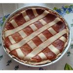 Perché la pastiera ha sette strisce? Leggende, storia e tradizione