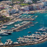 Porto turistico di Capri, bufera sulle assegnazioni dei posti barca: interviene l’imprenditore Silvio Staiano