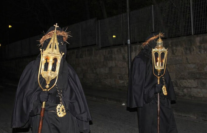 La notte del Venerdì Santo in penisola sorrentina tra preghiera ed attesa. La nostra notte