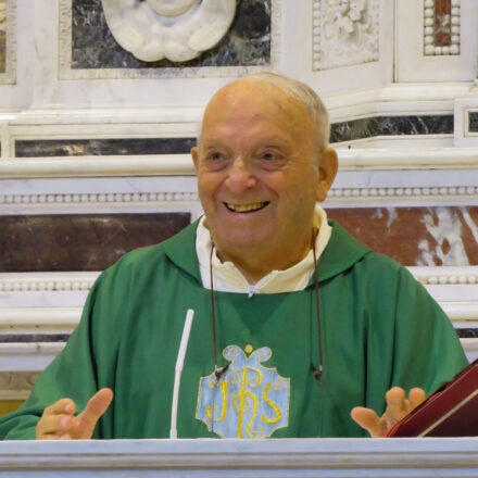 Castellammare di Stabia in lutto per don Paolo Cecere: una vita spesa per il Vangelo, i giovani e gli ultimi