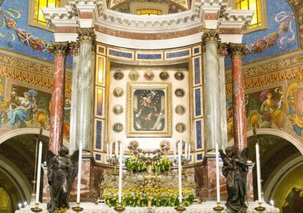Questa notte il pellegrinaggio diocesano verso il Santuario di Pompei. Il programma completo con orari e tappe