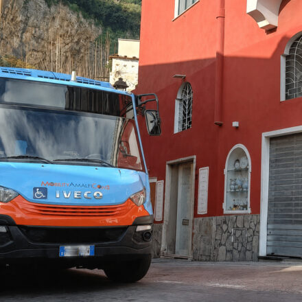 Positano, Mobility Amalfi Coast continuerà il servizio di trasporto pubblico: “Non lasceremo cittadini e visitatori senza un servizio essenziale”. Ecco gli orari