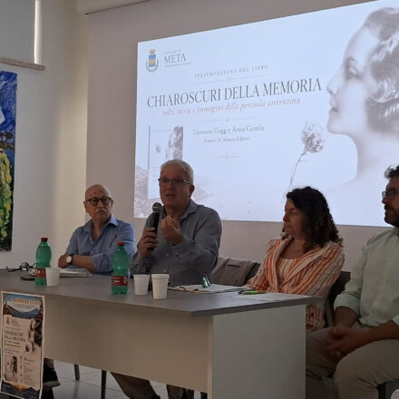 Meta, la memoria della Penisola Sorrentina rivive con Giovanni Gugg e Anna Gentile: presentato “Chiaroscuri della memoria” – FOTOGALLERY