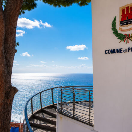 Positano, il Comune cerca due collaboratori per lo staff della sindaca: avviata la selezione pubblica