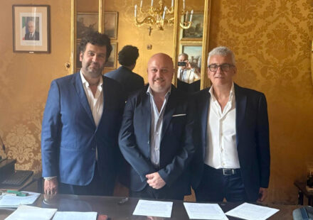 Servizi sociali, siglato l’accordo tra Comune di Cava de’ Tirreni e ASCCCA: garantita la continuità delle prestazioni ai cittadini