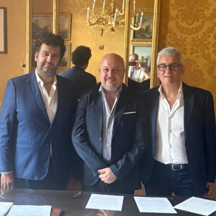 Servizi sociali, siglato l’accordo tra Comune di Cava de’ Tirreni e ASCCCA: garantita la continuità delle prestazioni ai cittadini