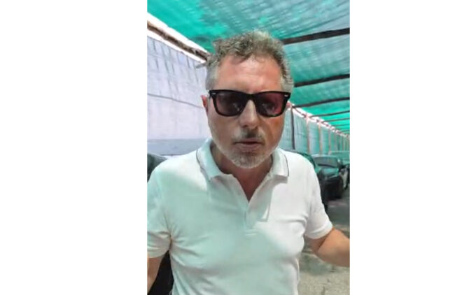 Vico Equense, Borrelli allo Scrajo Mare dopo il caso del parcheggiatore: “Le spiagge devono tornare accessibili a tutti”