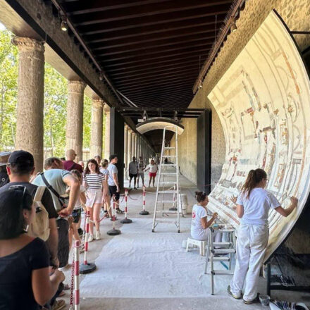 Pompei, torna alla luce il soffitto della Casa con Panificio: il restauro svela un nuovo capitolo dei misteri di Dioniso