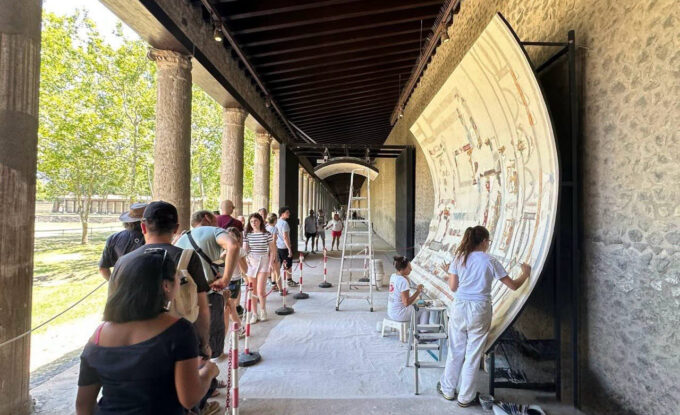 Pompei, torna alla luce il soffitto della Casa con Panificio: il restauro svela un nuovo capitolo dei misteri di Dioniso