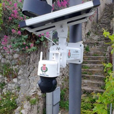 Ravello, telecamere con intelligenza artificiale contro l’abbandono dei rifiuti