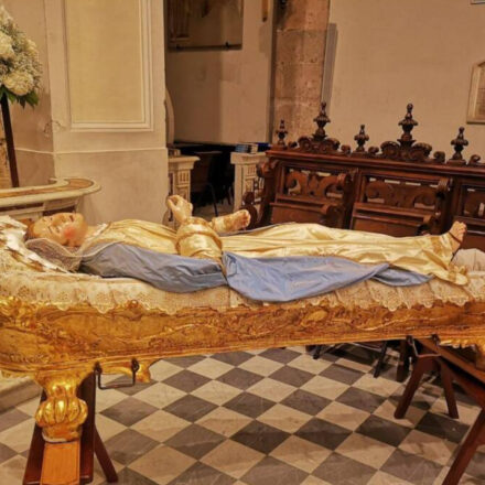 Vico Equense, a causa del maltempo rinviata a domani la tradizionale processione della Dormitio Mariae