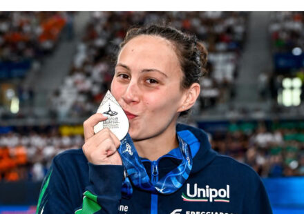 Doppio argento agli Europei per la nuotatrice Anita Gastaldi: Tramonti festeggia la sua campionessa