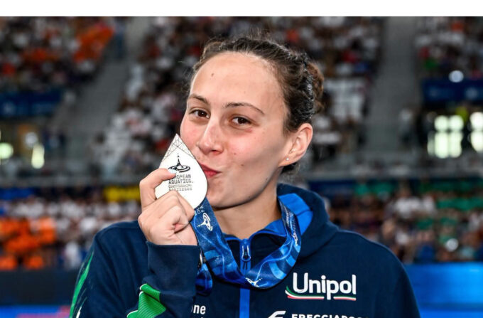 Doppio argento agli Europei per la nuotatrice Anita Gastaldi: Tramonti festeggia la sua campionessa