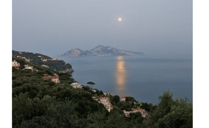 Penisola Sorrentina, tra interesse privato e bene comune: amare un territorio significa sapere che non ci appartiene