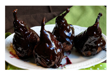 Ferragosto in Penisola Sorrentina ha il sapore delle pere Mastantuono al cioccolato. Ecco la ricetta per prepararle