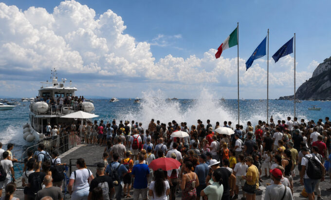 Vento e onde a Positano: per chi vive qui è il volto familiare del mare