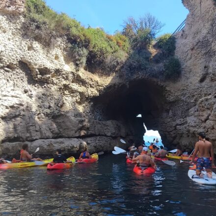 Sorrento, volontari in campo ai Bagni della Regina Giovanna: raccolti oltre 20 bustoni di rifiuti – FOTOGALLERY