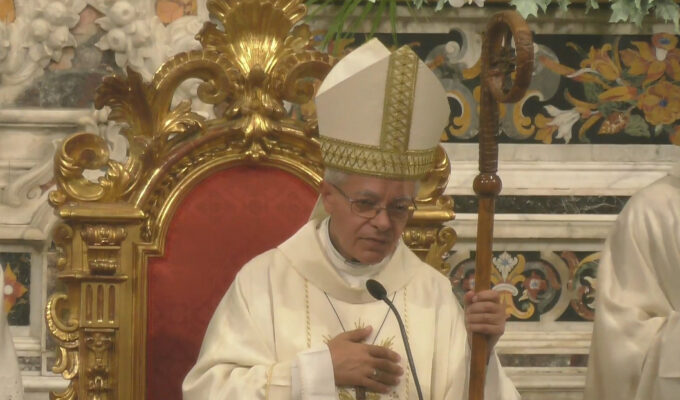 Piano di Sorrento celebra il Patrono San Michele con l’Arcivescovo Alfano: «Portiamo a Dio la nostra umanità» – VIDEO