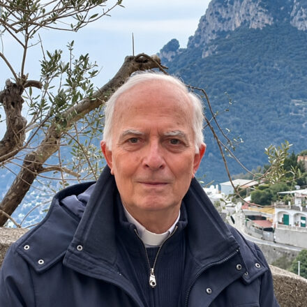 Positano, oggi la comunità di Montepertuso si stringe intorno a don Raffì: 24 anni di cammino insieme