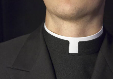 Arcidiocesi Sorrento-Castellammare di Stabia, monsignor Alfano affida nuovi incarichi pastorali a cinque sacerdoti. Ecco i dettagli